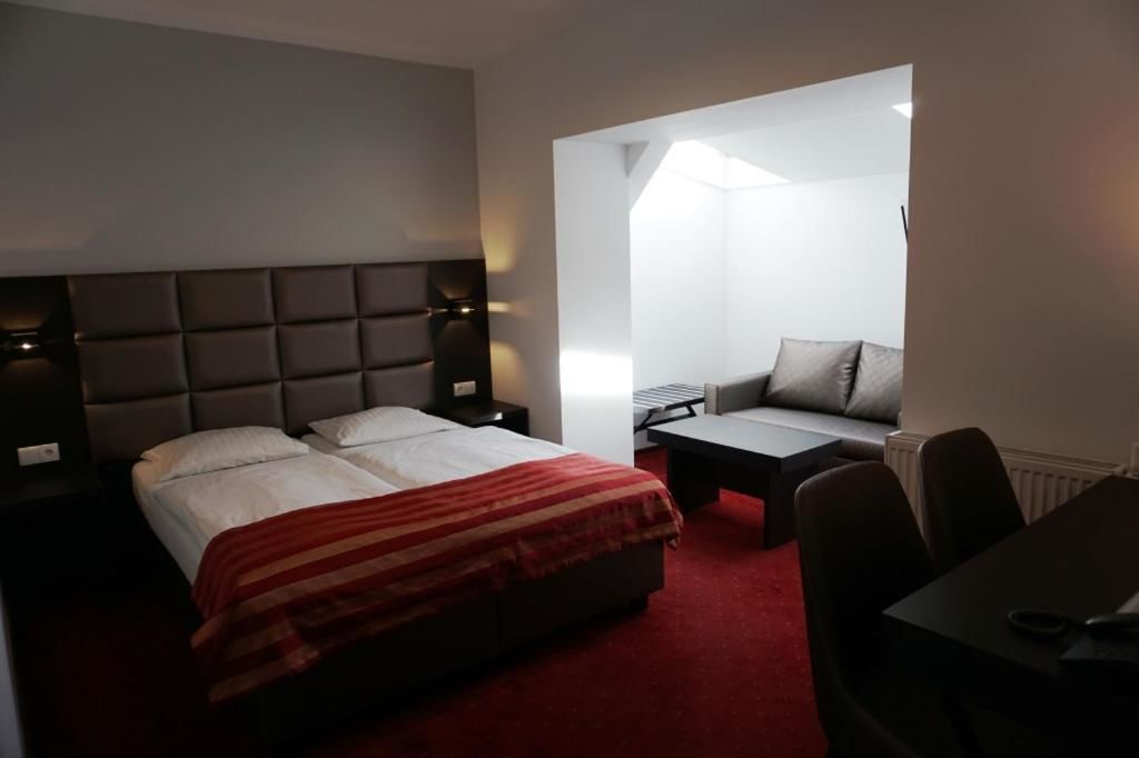 Отель Hotel Restauracja Varia Дзялдово-19