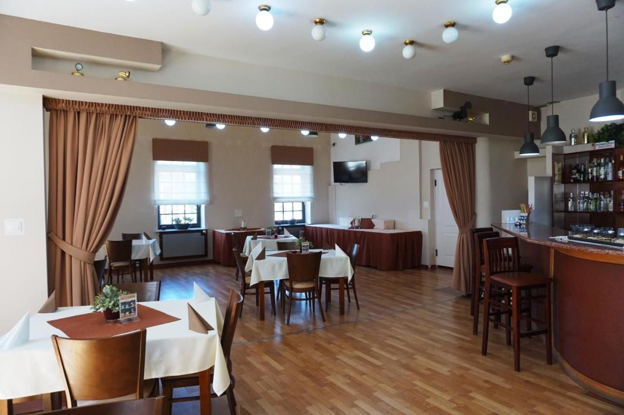 Отель Hotel Restauracja Varia Дзялдово-5