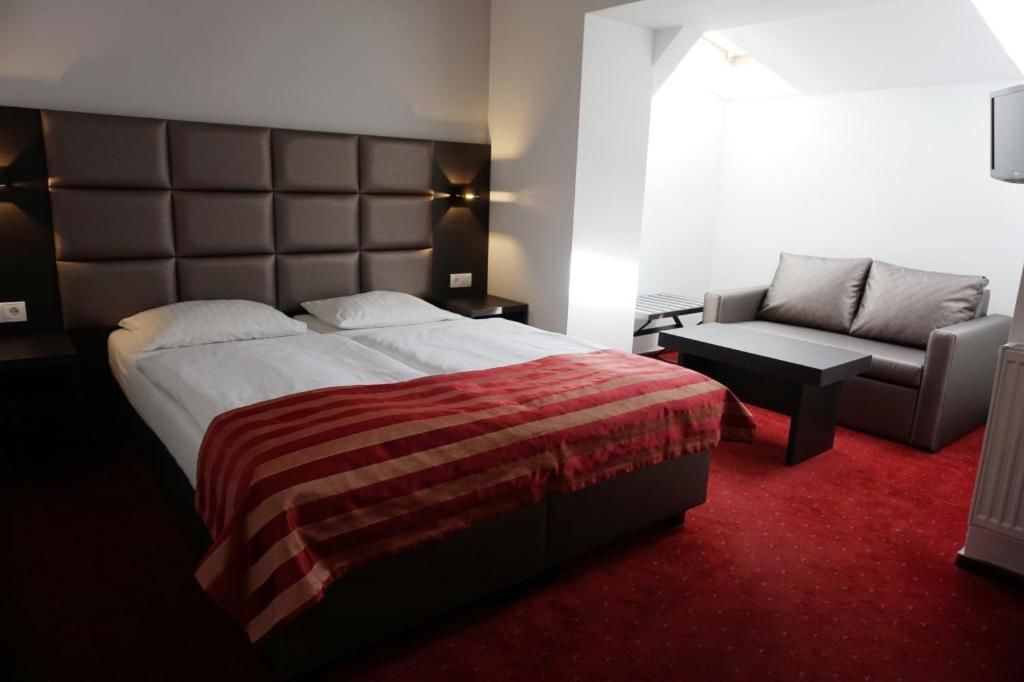 Отель Hotel Restauracja Varia Дзялдово-23