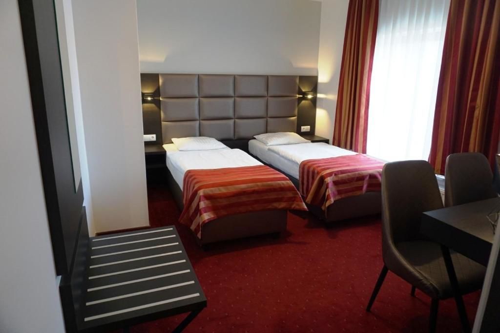 Отель Hotel Restauracja Varia Дзялдово-34