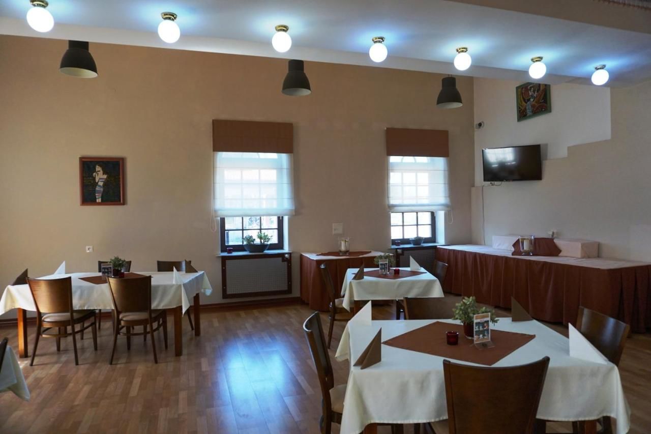 Отель Hotel Restauracja Varia Дзялдово-9